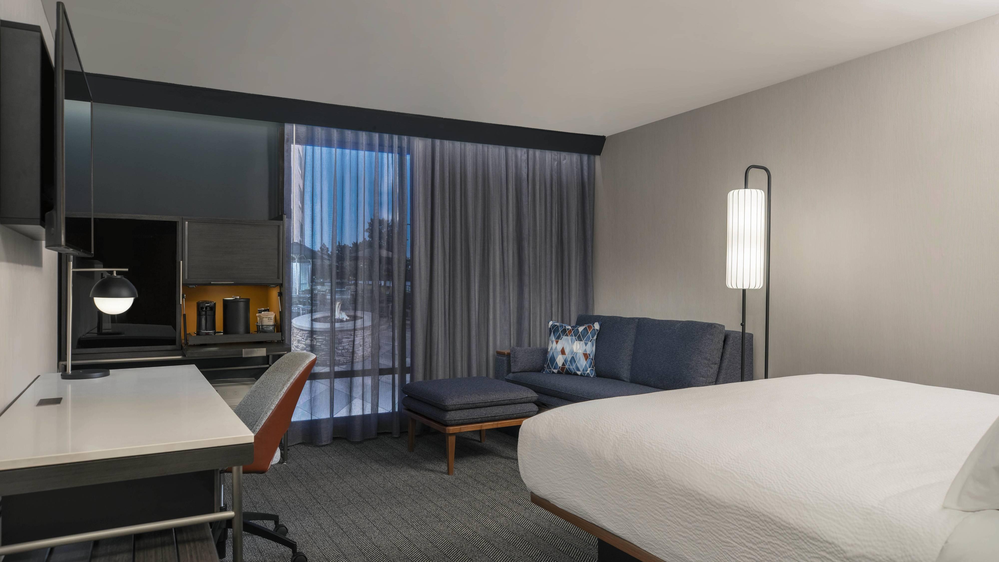 Courtyard By Marriott San Diego Miramar Exterior photo